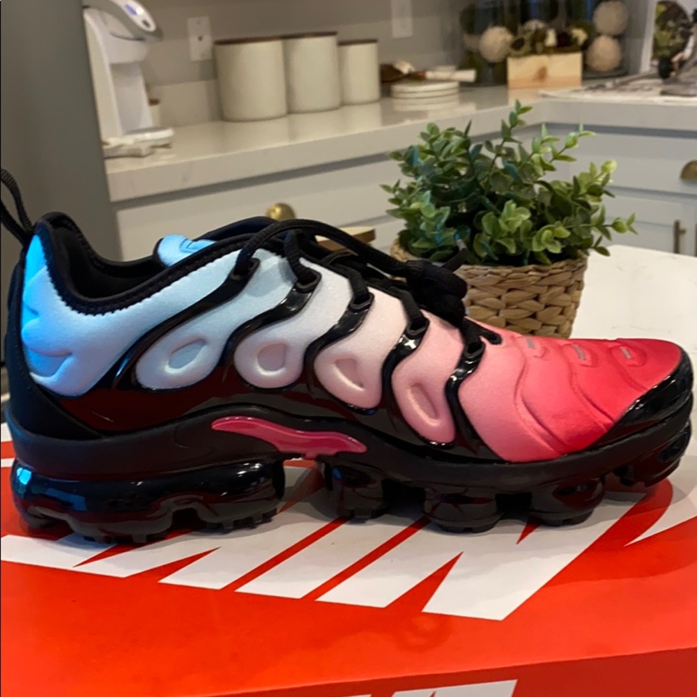 Vapormax Plus